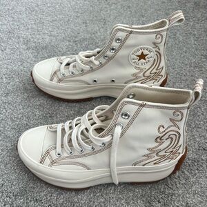 Converse Women's High-Top Platform Sneakers - White w/ tan design